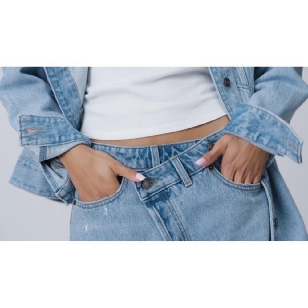 KBB by KAHLANA x Target Women's XL Extra Large The Denim Jacket Light Wash Jean - Picture 7 of 12
